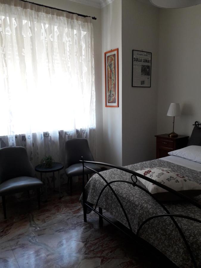 B&B A Spasso Per Torino Exterior foto